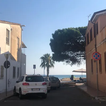 Il Carrubo Apartment *